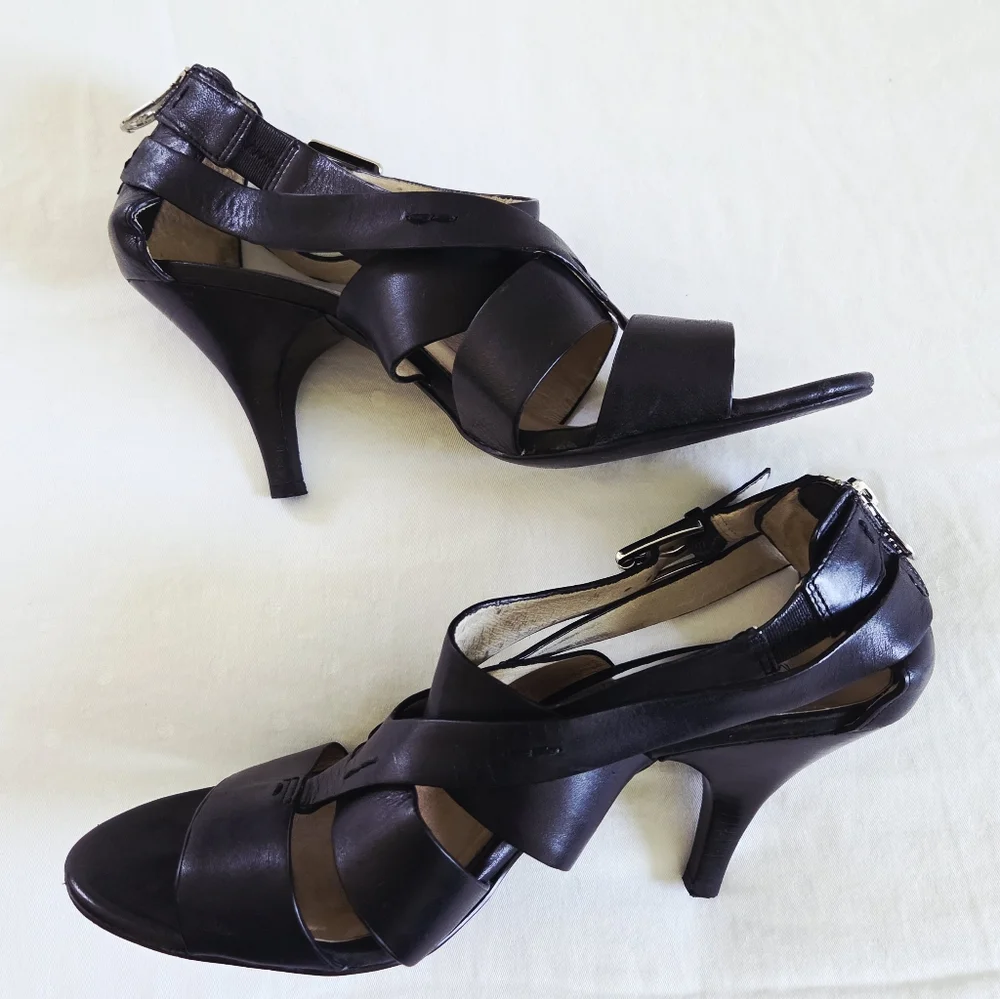 Michael Kors ✨️ Zoe Black Leather Women's Sandals Size 10